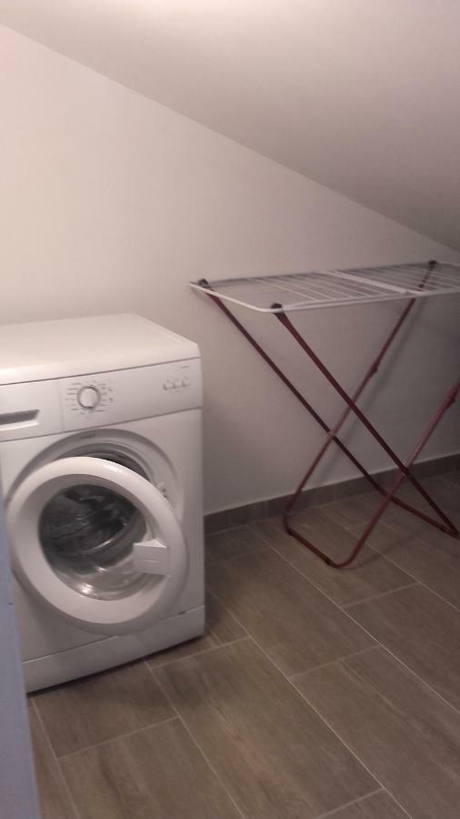 Appartement Studio Apartman Lady à Njivice Extérieur photo