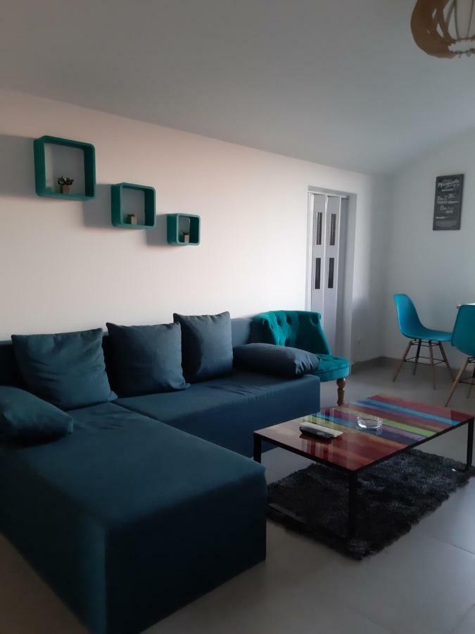 Appartement Studio Apartman Lady à Njivice Extérieur photo