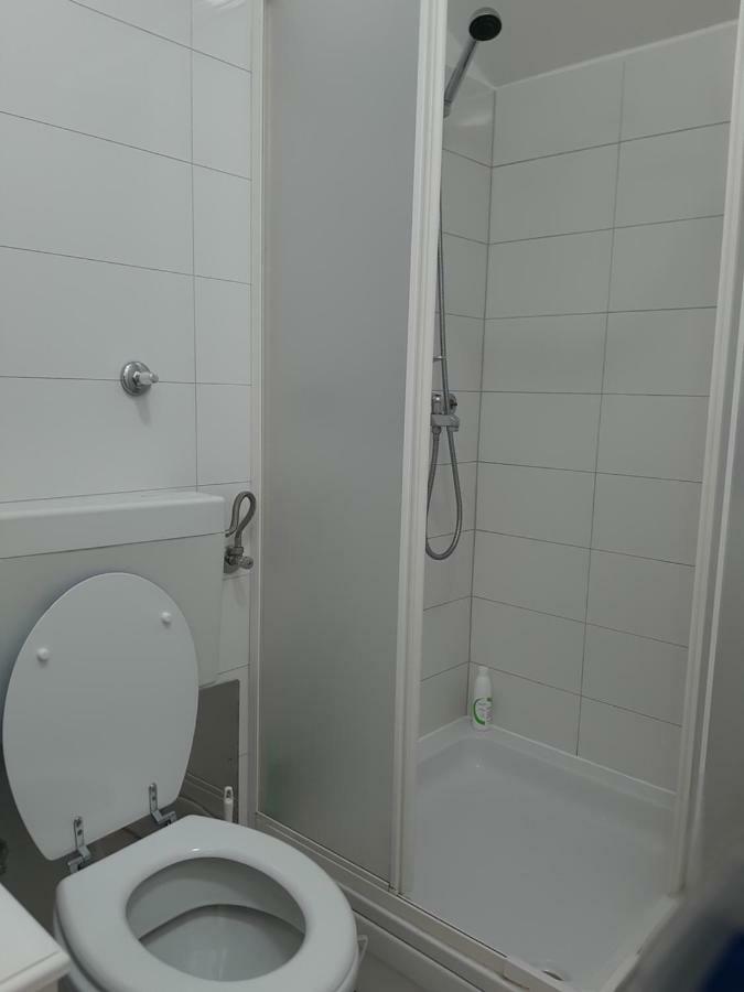 Appartement Studio Apartman Lady à Njivice Extérieur photo